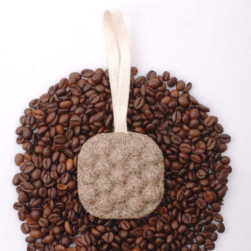 Festes Peeling mit Kaffee